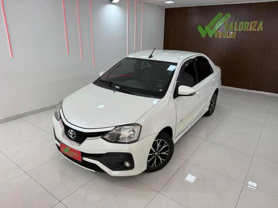 TOYOTA ETIOS 1.5 PLATINUM SEDAN 16V FLEX 4P AUTOMÁTICO